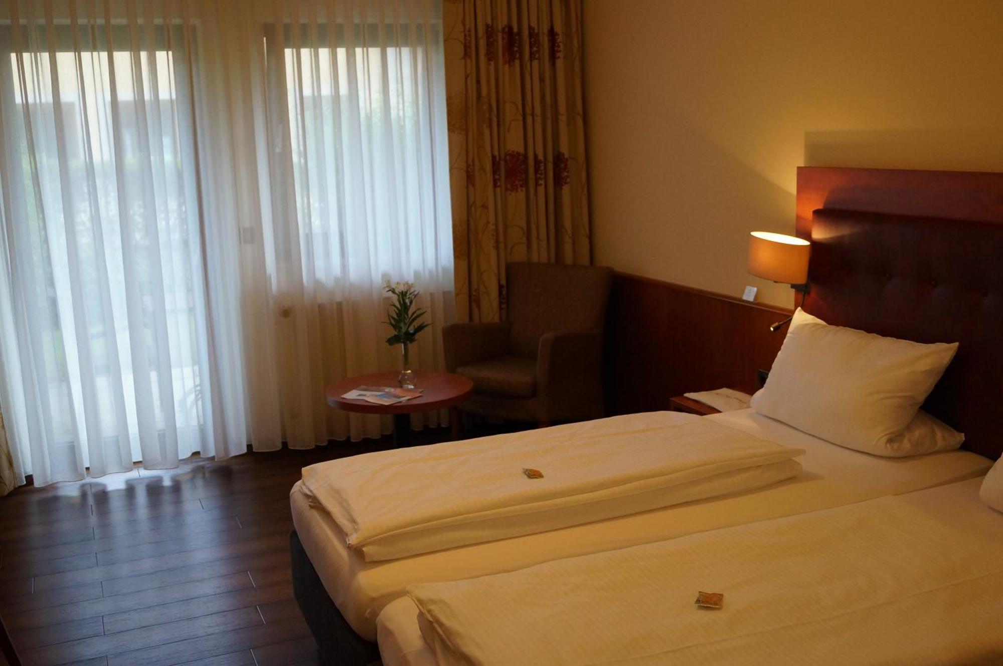 Gasthof - Hotel Zum Loewen Schwabthal Ngoại thất bức ảnh