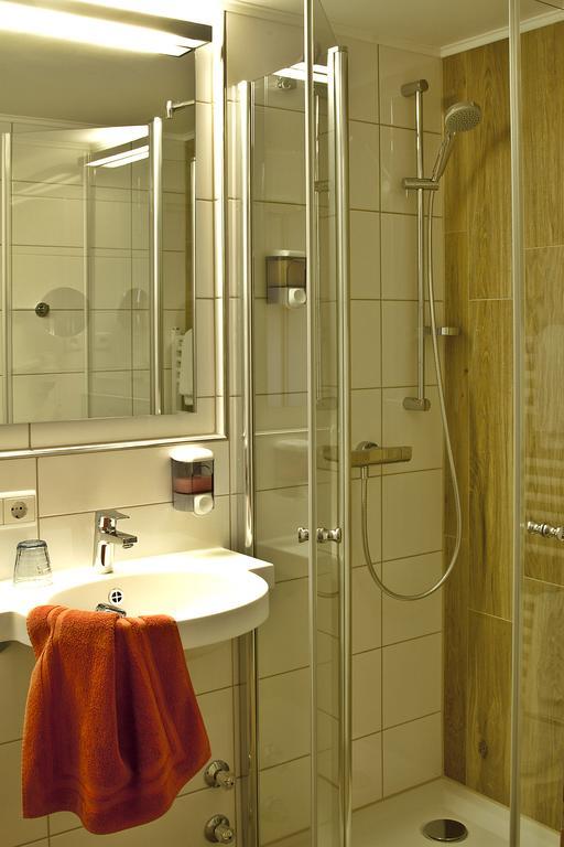 Gasthof - Hotel Zum Loewen Schwabthal Ngoại thất bức ảnh